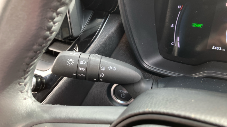 Toyota Corolla Petrol 1.8 VVT-i Hybrid Commercial Auto